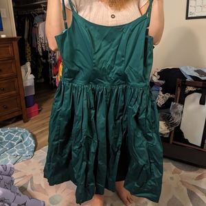 NWT Green Jenny in XL